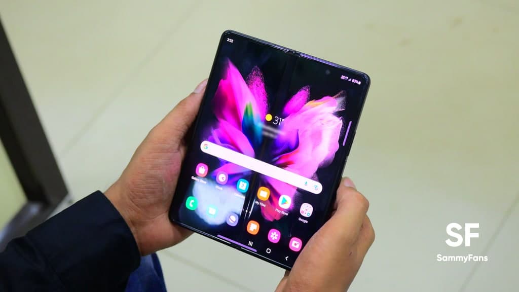 Samsung Galaxy Z Fold 3